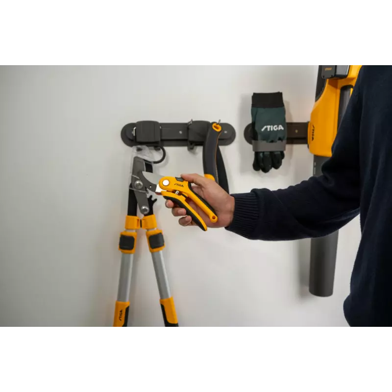 AnvilPruningShears_2H1020001ST1_amb04_web